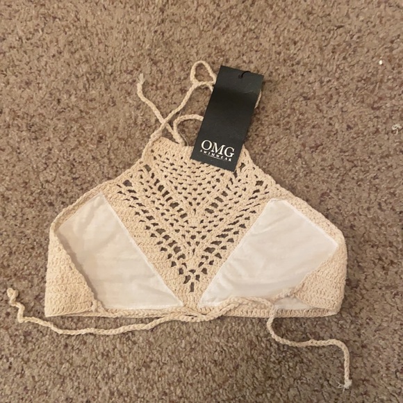 Halter Tops - Picture 4 of 4